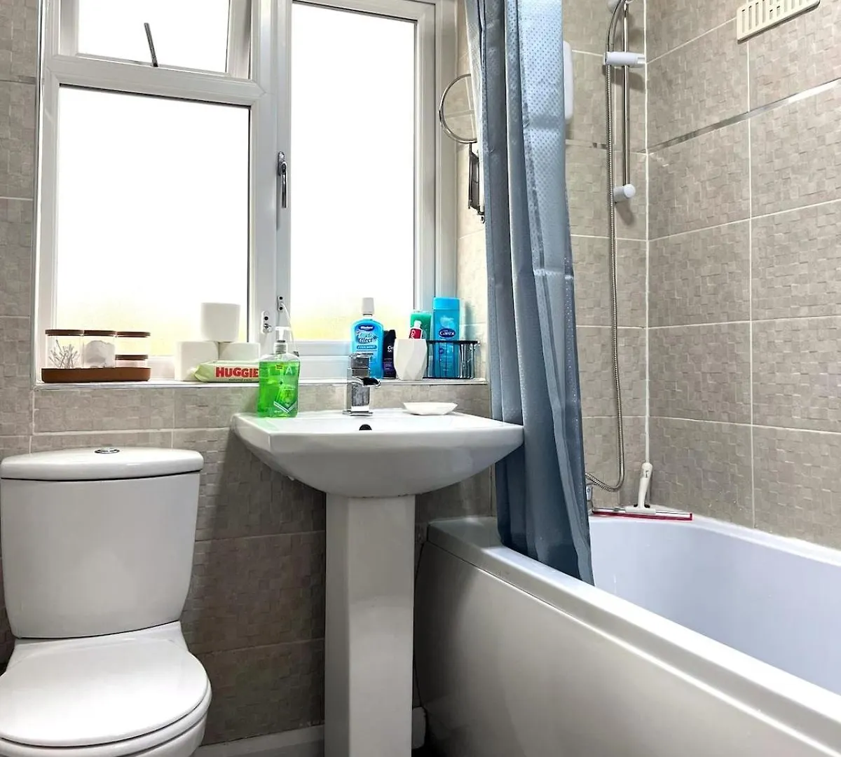 Apartment Cosy Flat 6 People, Short Drive - Nec-Airport-Birmingham-Solihull